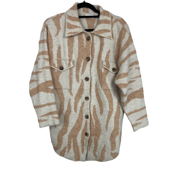 Mango Animal Print Soft stretchy button Cardigan Size US S - Picture 2 of 7